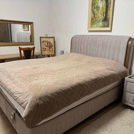 Guest Apartment Monarch Paşmaklı Dış mekan fotoğraf